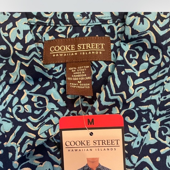 Men's  Hawaiian Islands Shirt - Picture 2 of 6